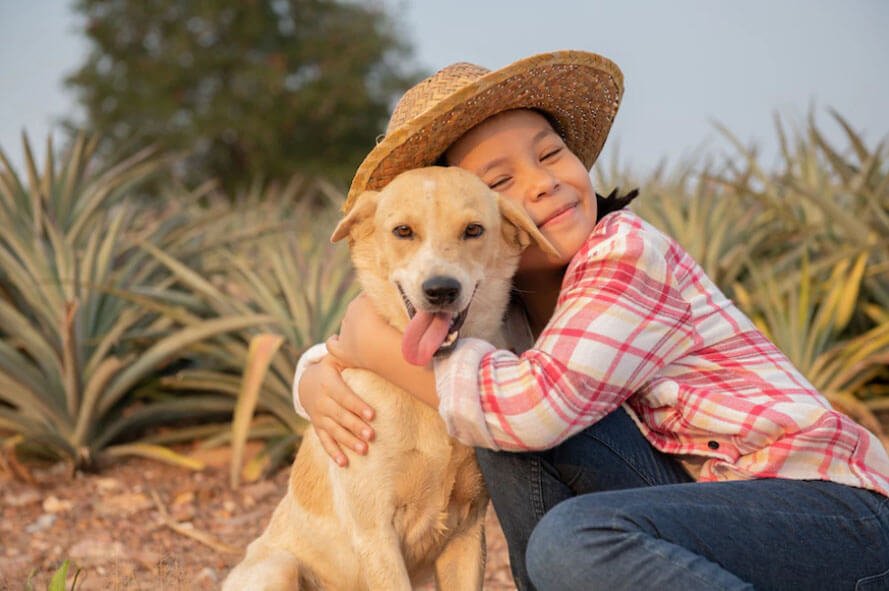 Featured image for “Beneficios de que los niños crezcan con una mascota”