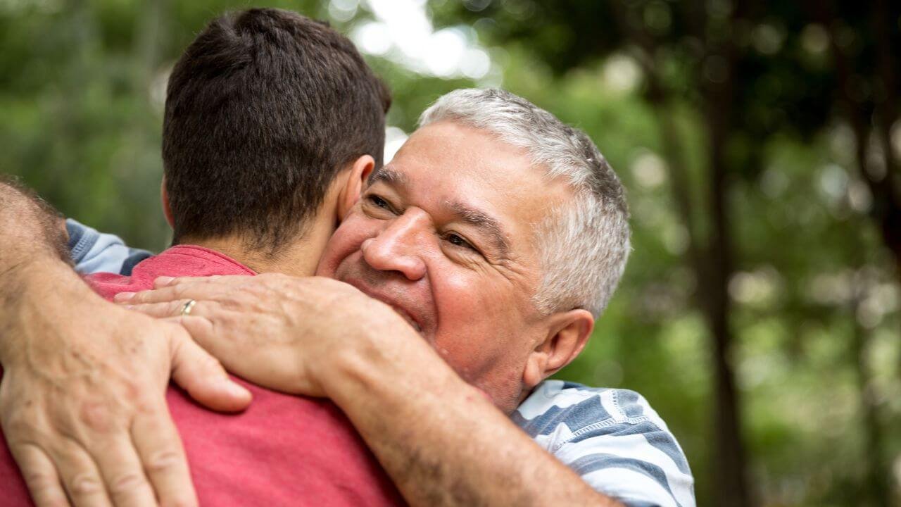 Featured image for “El desafío de la distancia para mantener una buena relación con nuestro padre”