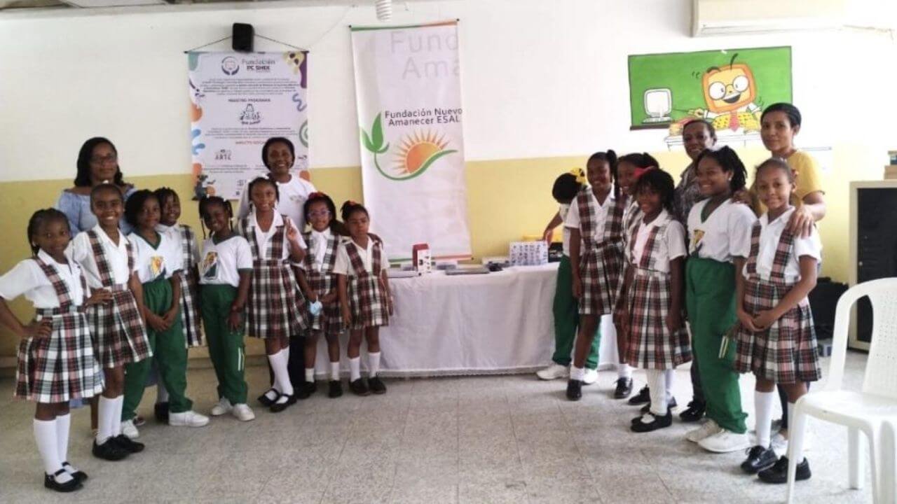 Colombiana que ayuda a los jóvenes del Chocó