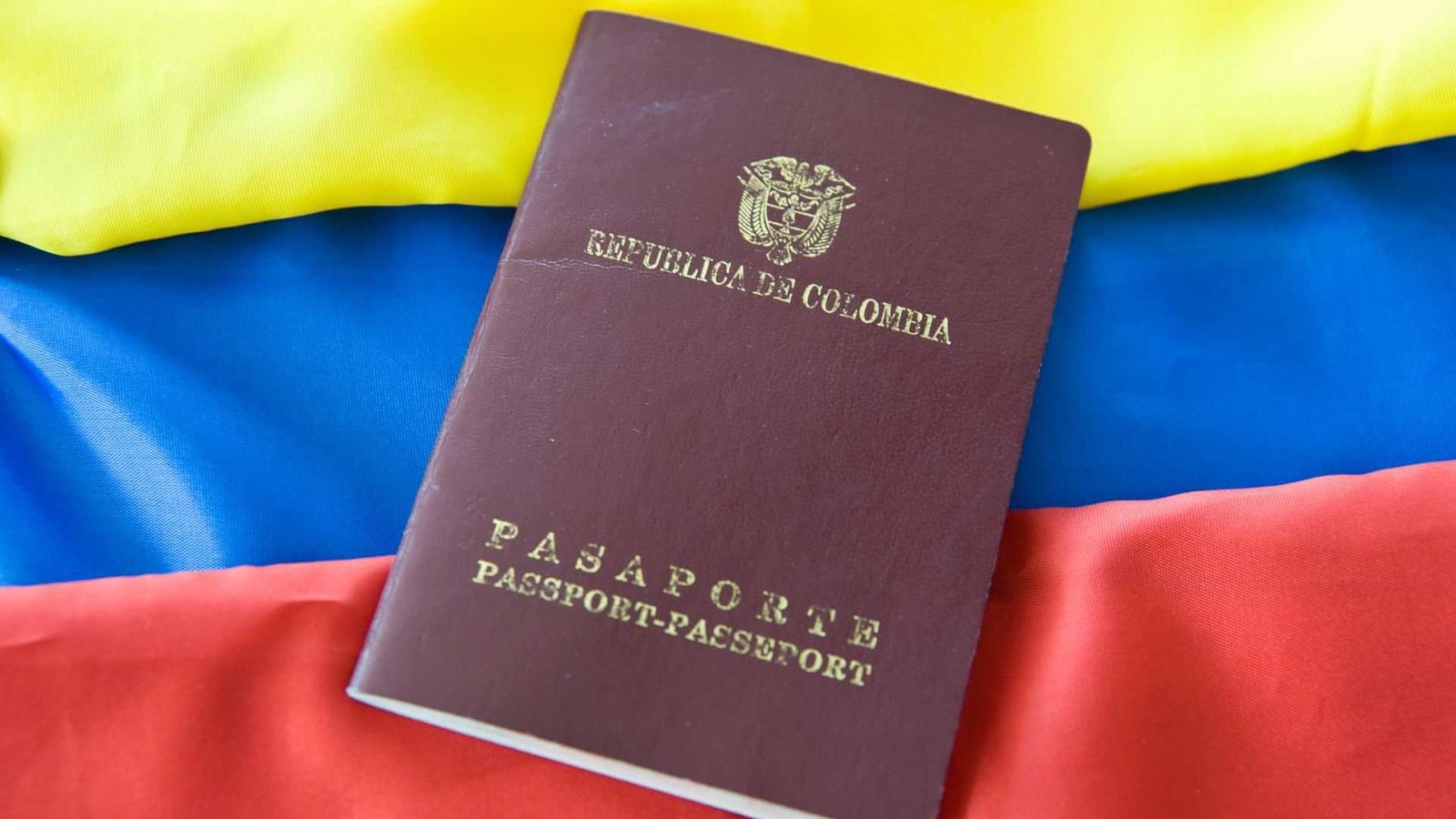 renovar pasaporte colombiano 